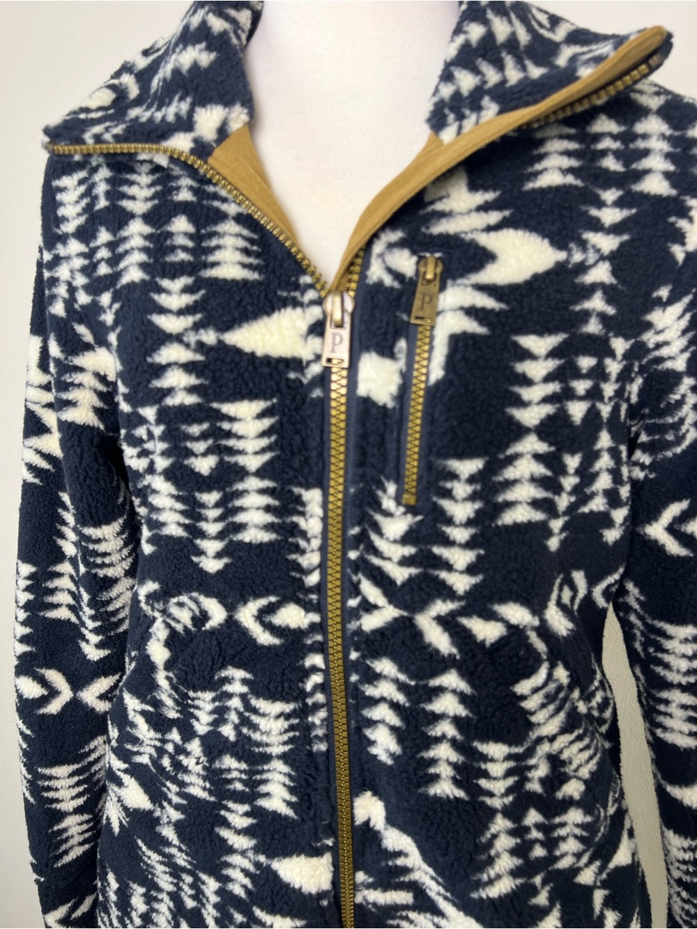 Pendleton Alder Berber Fleece Jacket Womens S Juniper Mesa Navy/Black Geometric - Picture 3 of 10
